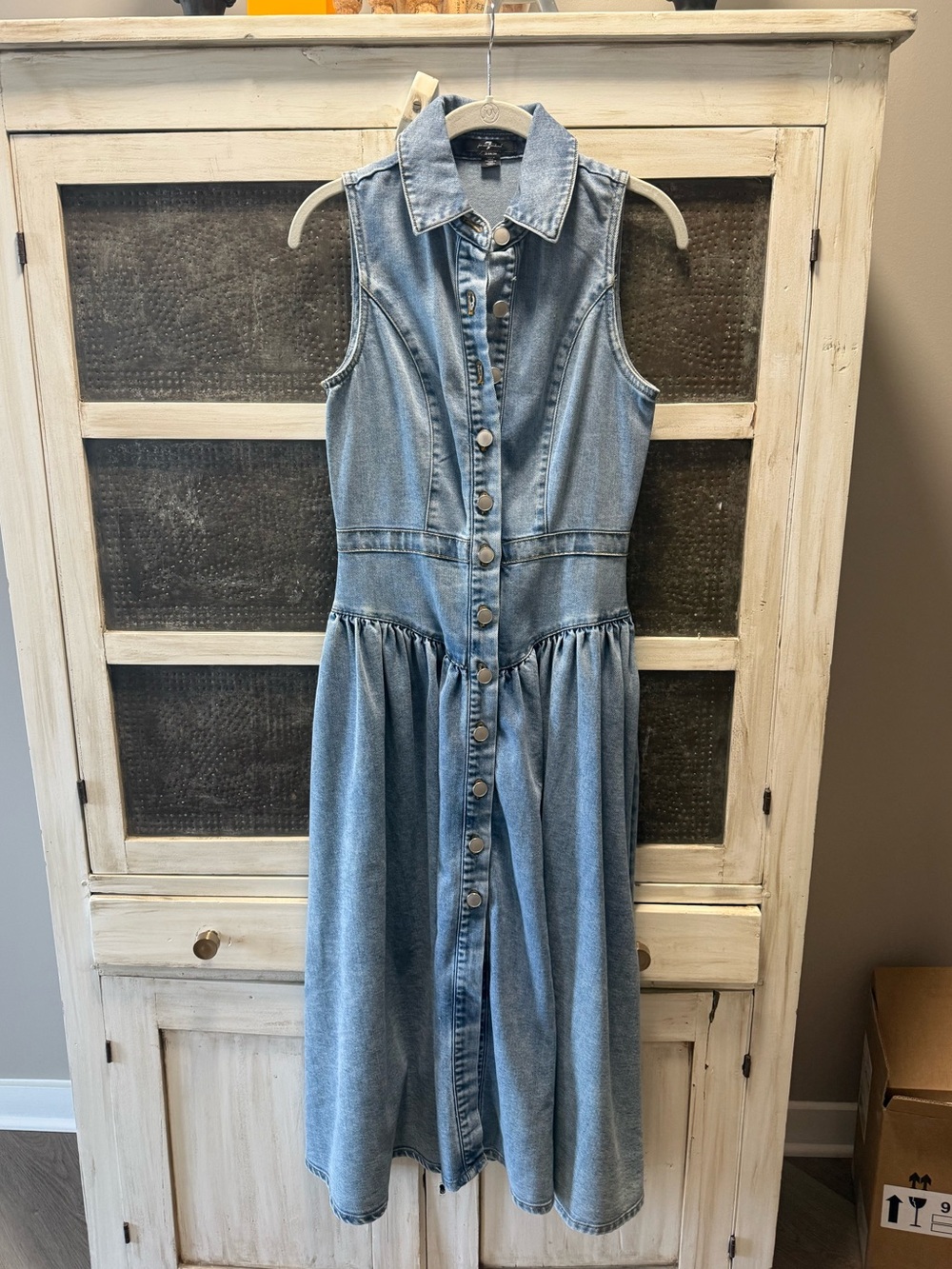 7 For All Mankind Sleeveless Light Wash Denim Button-Front Dress